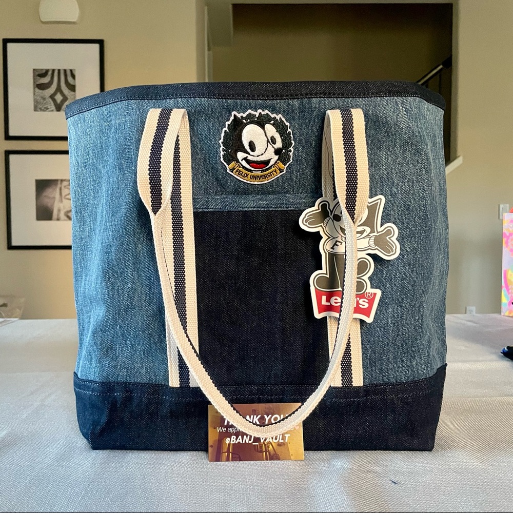 LEVI'S® X FELIX THE CAT™ CAMPUS CARRYALL TOTE - Picture 5 of 10